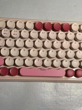 NEW- Typewriter Gaming Keyboard 2.4G Bluetooth/Wired 79 Keys Switches